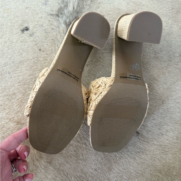 DV Dolce Vita Honey Sandals 7 NWOB - Picture 5 of 5